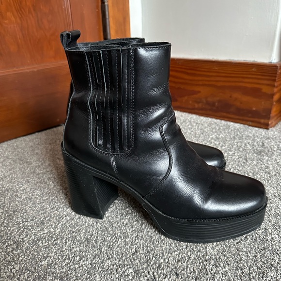 Black leather platform booties - Picture 2 of 5